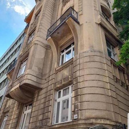 Alternative Hilton In Central Budapest Exterior photo